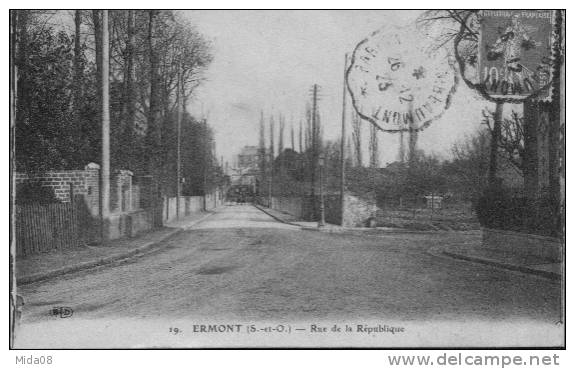 95. ERMONT.  RUE DE LA REPUBLIQUE. - Ermont-Eaubonne