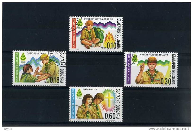 - BULGARIE . TIMBRES SUR LE SCOUTISME . OBLITERES - Usati