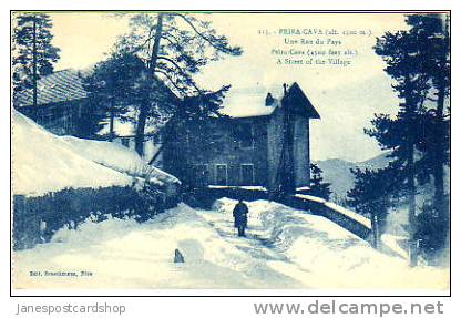 PEIRA-CAVA  Une Rue Du Pays Dans La NEIGE - Alpes Maritimes  06 - FRANCE - Cafés, Hôtels, Restaurants