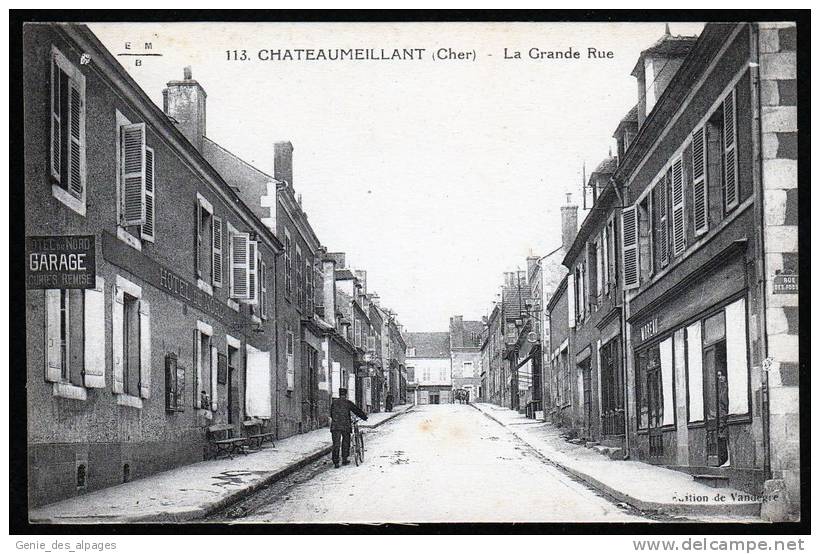 18 CHATEAUMEILLANT, La Grande Rue, Animée, Garage, Hôtel Du Nord, Ed Vandègre, E.Maquaire, Dos Div Vierge - Châteaumeillant