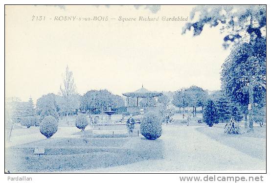 93. ROSNY-SOUS-BOIS.  SQUARE RICHARD GARDEBLED. KIOSQUE A MUSIQUE. ANIMATION. - Rosny Sous Bois