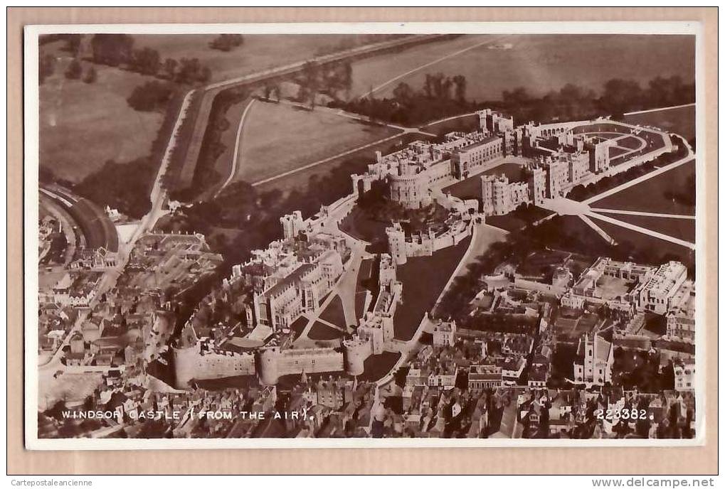 WINDSOR CASTLE  FROM AIR 09.08.1956 ¤ REAL PHOTOGRAPH VALENTINE 223382 ANGLETERRE ENGLAND INGLATERRA INGHILTERRA ¤6241A - Windsor Castle