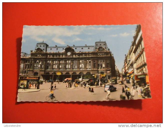 CPSM-(75 PARIS)  PARIS- GARE SAINT-LAZARE.COUR DU HÂVRE.-TRES ANIMEE-CARTE EN BON ETAT - Transporte Público