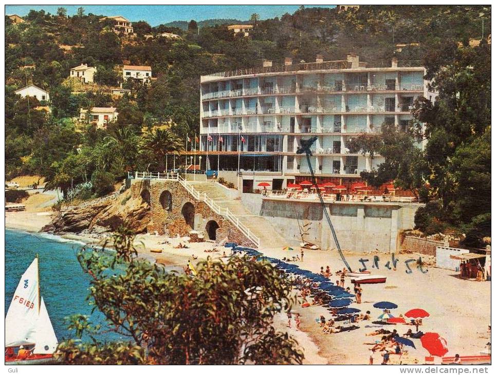 Le RAYOL-83-Vaucluse-HOTEL Du BAILLI De SUFFREN-20 Minutes De Saint-Tropez-voir Description.*PRIX FIXE. - Rayol-Canadel-sur-Mer