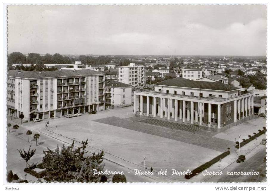 PORDENONE, PIAZZA DEL POPOLO, B/N, VG 1962, ANIMATA  ****** - Pordenone