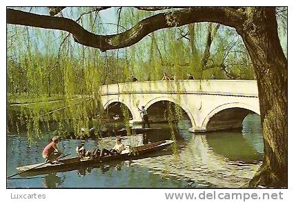 TRINITY BRIDGE. CAMBRIDGE. - Cambridge