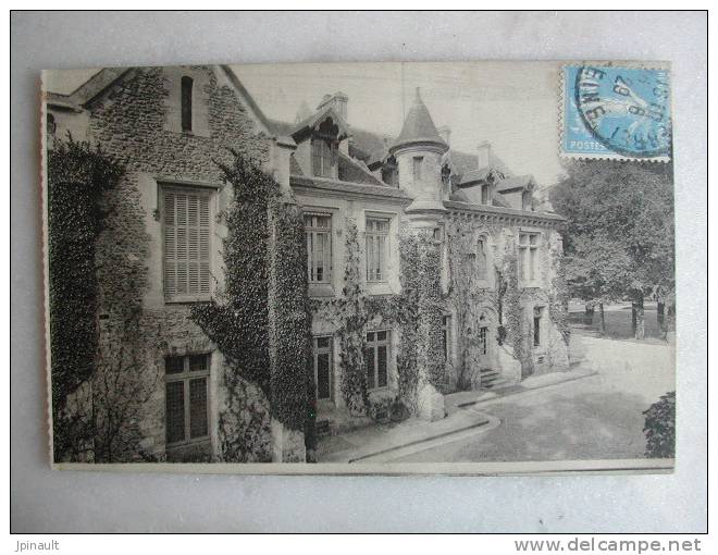 VAULX DE CERNAY - Le Château Vu Du Côté Du Promenoir - Vaux De Cernay