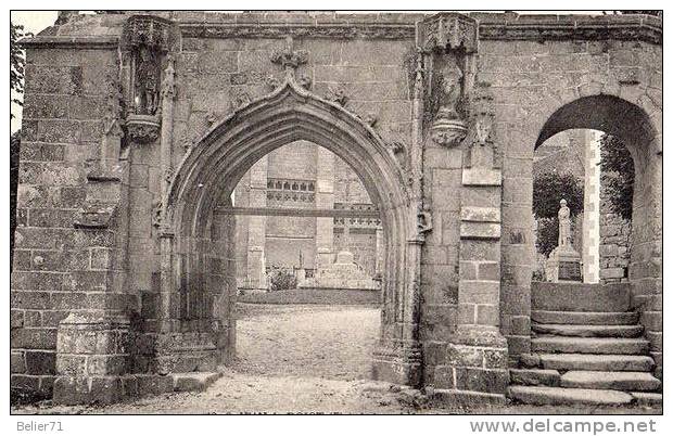 29 / St Jean Du Doigt. L'Arc De Triomphe - Saint-Jean-du-Doigt