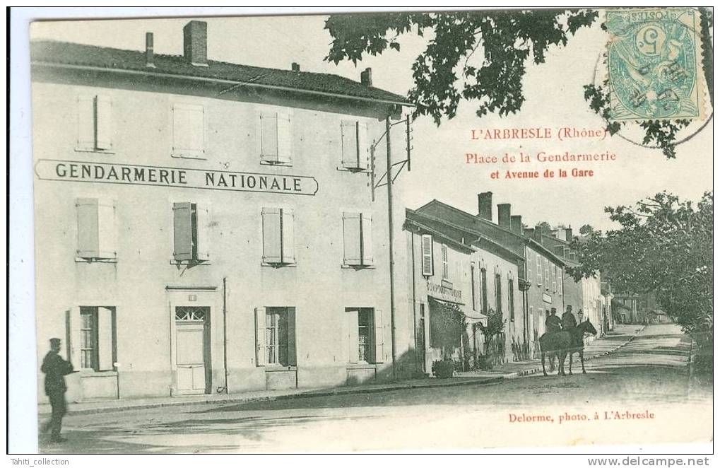 L'ARBRESLE - Place De La Gendarmerie Et Avenue De La Gare - L'Arbresle