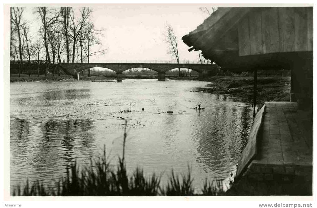 CPSM 18 : BRINON Sur SAULDRE    Le Pont Et Lavoir     A VOIR !!!!!!!! - Brinon-sur-Sauldre