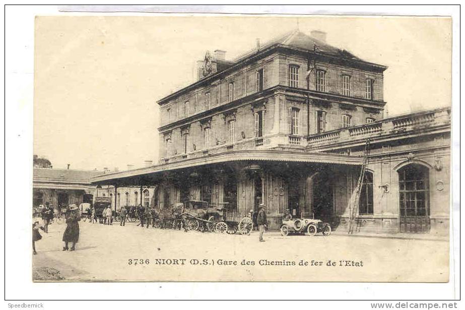 13166 NIORT Gare Des Chemins Fer De L'état 3726 Bergevin .  Attelage , Voiture Ancienne - Gares - Sans Trains