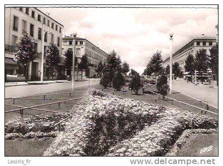 CP - PHOTO - ROYAN - L'AVENUE ARISTIDE BRIAND - 1631 -EUROP - Royan