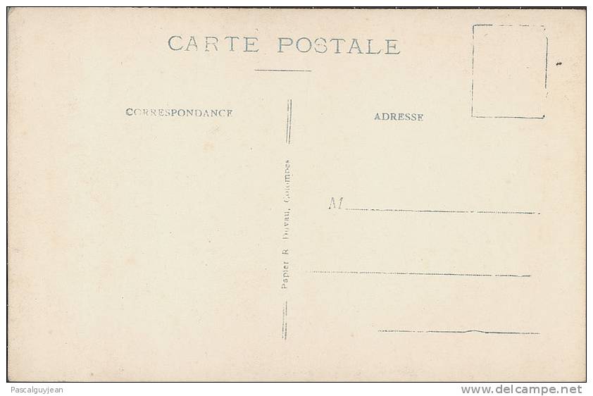 CPA STEREO FAMILLE DANS L'ILE SAINT LOUIS - ANNÉES 20 - Stereoskopie