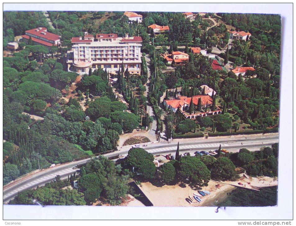 Les Issambres - Maison Familiale Du Val D´Esquières  - Vue Générale : La Résidence, Le Pavillon, La Plage - Les Issambres