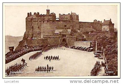 EDINBURGH CASTLE ,CHANGING THE GUARD.   208853 - Midlothian/ Edinburgh