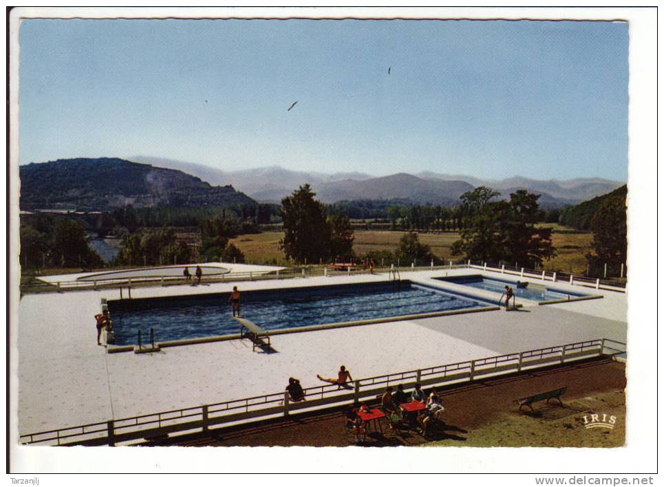 CPSM De Montréjeau (Haute Garonne 31): La Piscine Et La Chaîne Des Pyrénées - Montréjeau