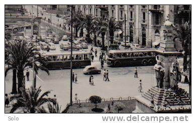 CATANIA - Piazza Stesicono - Etnea     (Vieilles Voitures Et Autobus) - Acireale