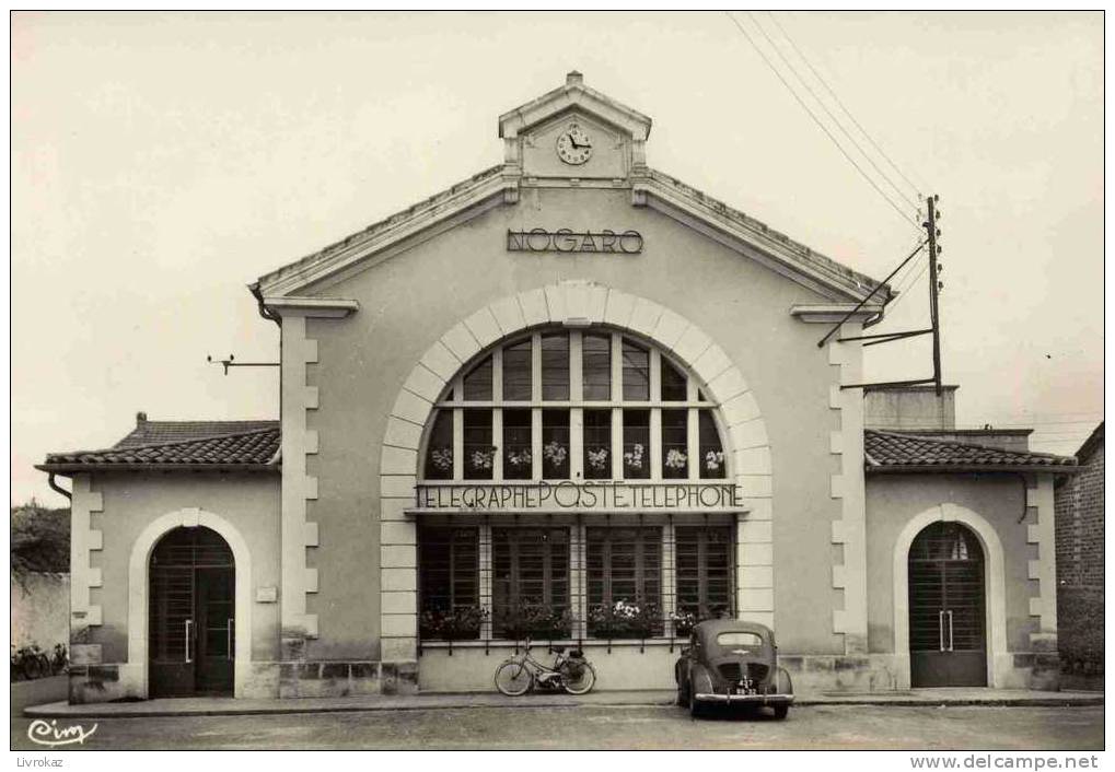 Gers, Nogaro. La Poste (PTT. Poste Télégraphe Téléphone). 4 CV Renault Bien Visible Sur La Photo - Nogaro