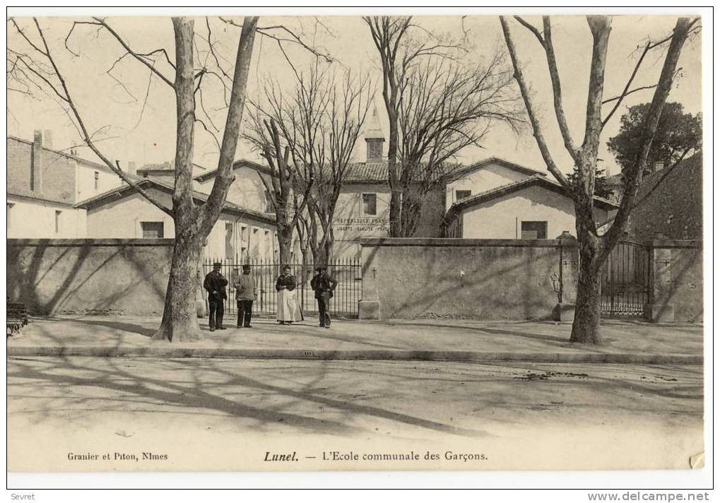 LUNEL -Ecole Communale Des Garçons . - Lunel