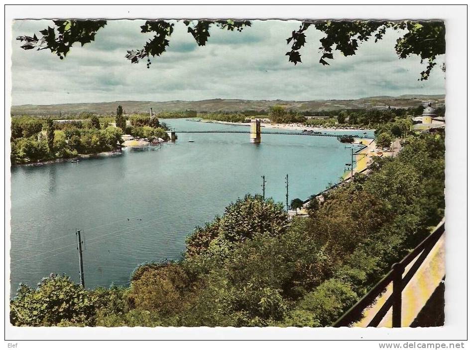 TREVOUX (Ain): Le Pont Et La Vallée De La Saône ; 1969 ; B/TB - Trévoux