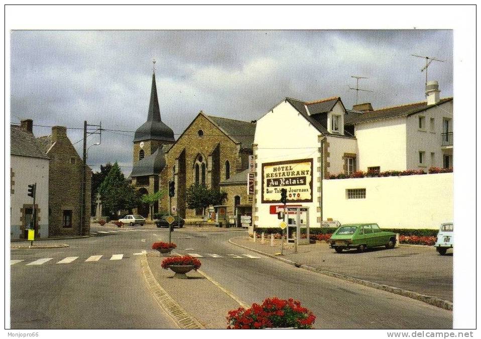 CPM D Allaire   Eglise Et Entrée Du Bourg - Allaire