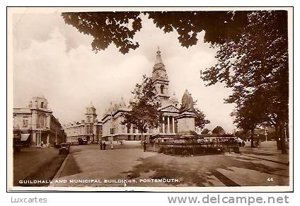 GUILDHALL AND MUNICIPAL BUILDINGS  . PORTSMOUTH . - Portsmouth