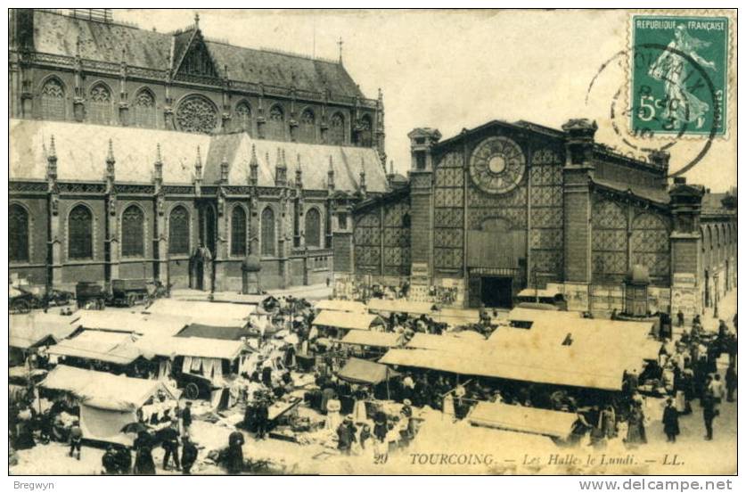 59 - CPA Tourcoing - Les Halles Le Lundi (marché) - Tourcoing