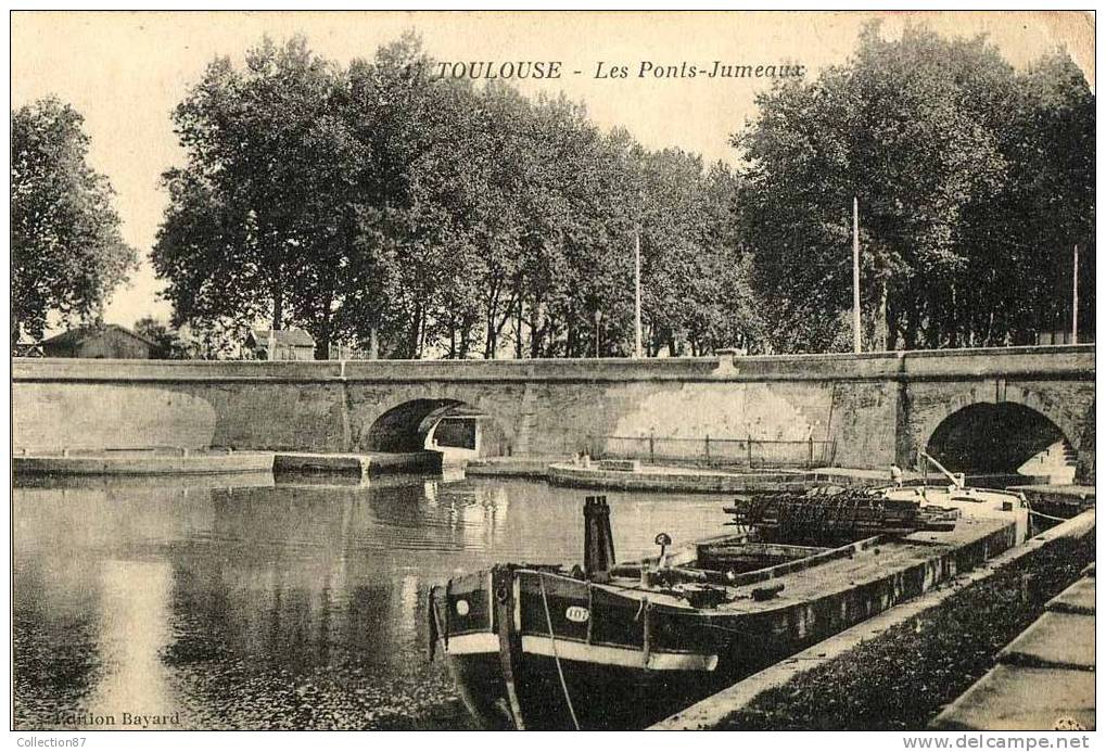 BATEAUX - PENICHE - 31 - HAUTE GARONNE - TOULOUSE - LES PONT JUMEAUX Sur Le CANAL Du MIDI - Houseboats