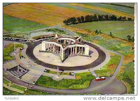 CPM.     BASTOGNE.       Mémorial Aux Américain.     1970.       (animée) - Bastogne