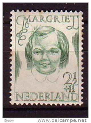 Q9368 - NEDERLAND PAYS BAS Yv N°452 ** - Unused Stamps