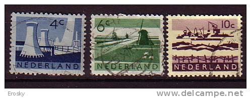 Q8740 - NEDERLAND PAYS BAS Yv N°760/61A - Used Stamps