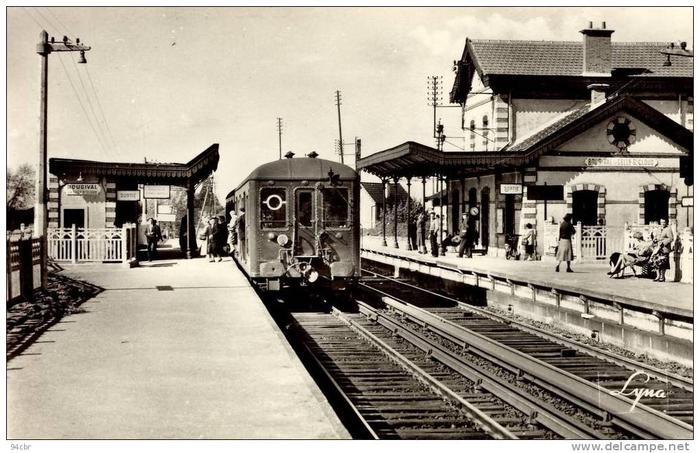 CPSMMPF (78)   LA CELLE SAINT CLOUD  BOUGIVAL  La Gare - La Celle Saint Cloud