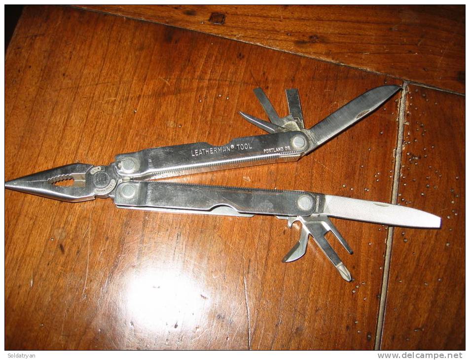 LEATHERMAN TOOL Tres Bon Etat - Knives/Swords