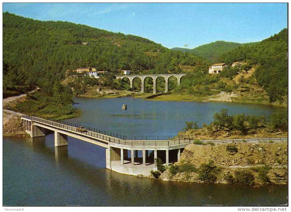 CPSM.  LA GRAND COMBE. LE BARRAGE. DE STE CECILE D'ANDORGE. TAMPON HOTEL ST JULIEN DES MOINTS LOZERE. DATEE 1972. - La Grand-Combe