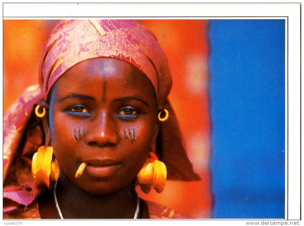 BO / UNE FEMME DE LA TRIBU DIALLOUBE / TRES BELLE CARTE - Sierra Leone
