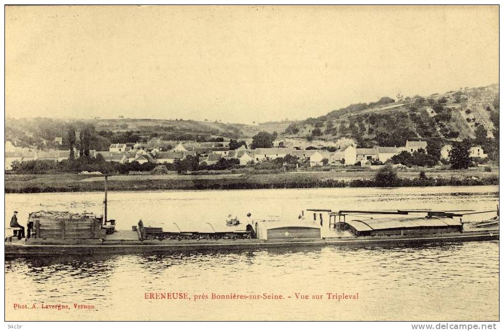 CPA (78)     FRENEUSE Vue Sur Tripeval ( Batellerie) - Freneuse