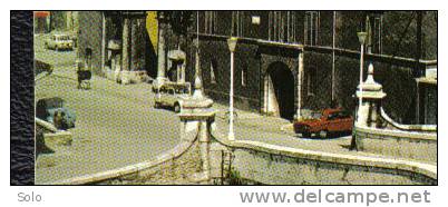 MOUTIERS - L´Evêché Et Le Vieux Pont Sur L´Isère (2 Citroên 2CV) - Moutiers