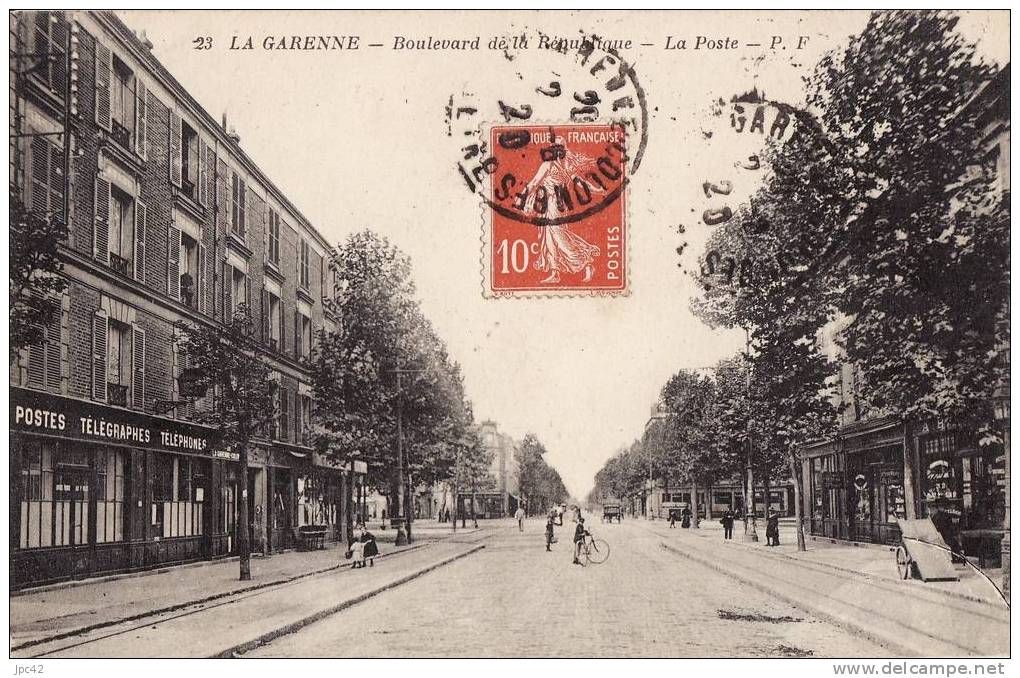 La Garenne Bd Republique Laposte - La Garenne Colombes