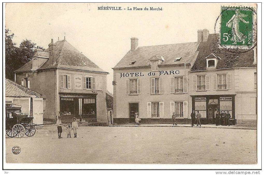 MEREVILLE La Place Du Marché - Mereville