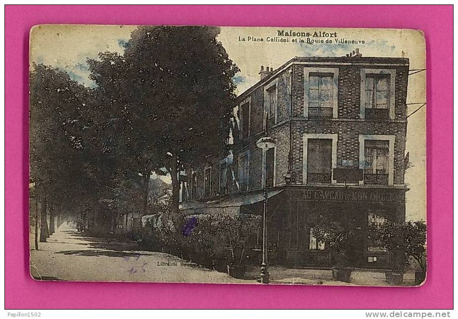 F-94-Maisons Alfort-05D La Place Galliéni Et La Route De Villeneuve, "au Caveau De Mon Oncle" Cpa (état) - Maisons Alfort