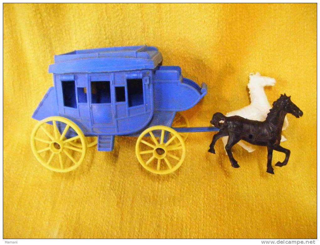 Caleche Tiree Par 2 Chevaux -jouet De Foire-long.31cm-larg9cm - Andere & Zonder Classificatie