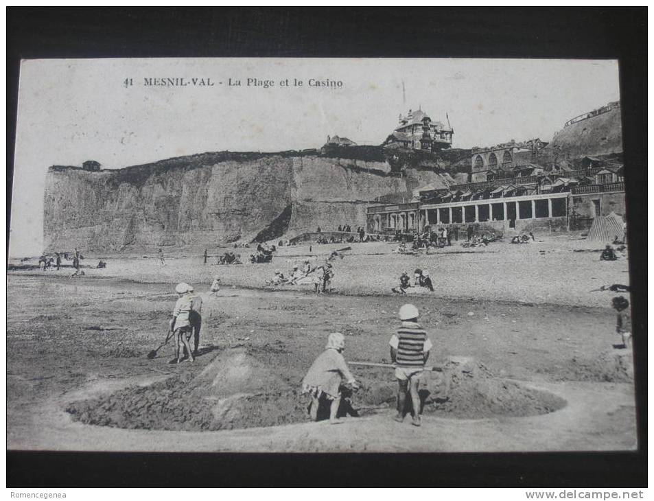 MESNIL-VAL (Seine-Maritime) - La Plage Et Le Casino - Animée - Mesnil-Val