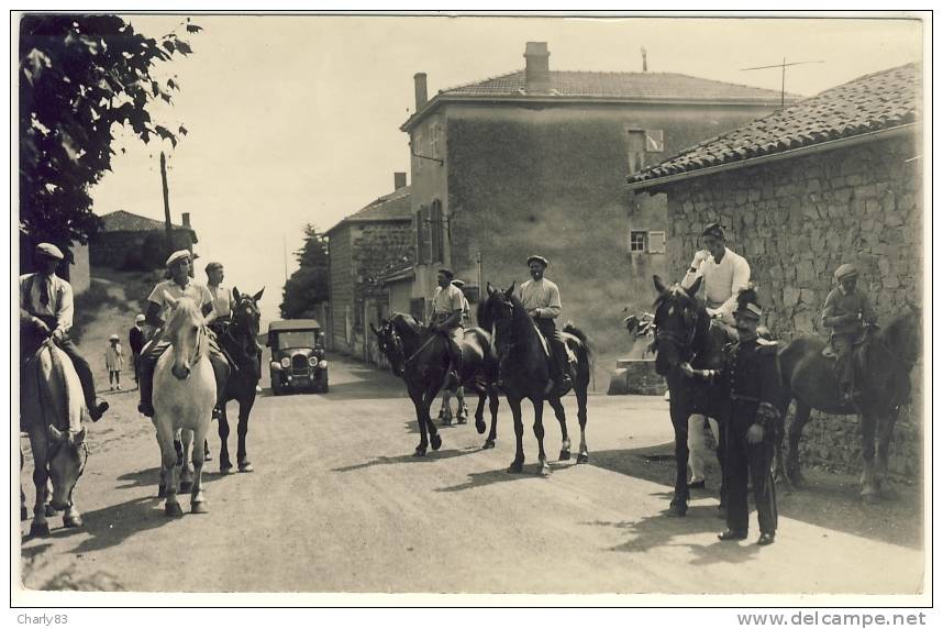 69-VAUX- CARTE PHOTO   N481 - Vaux-en-Velin