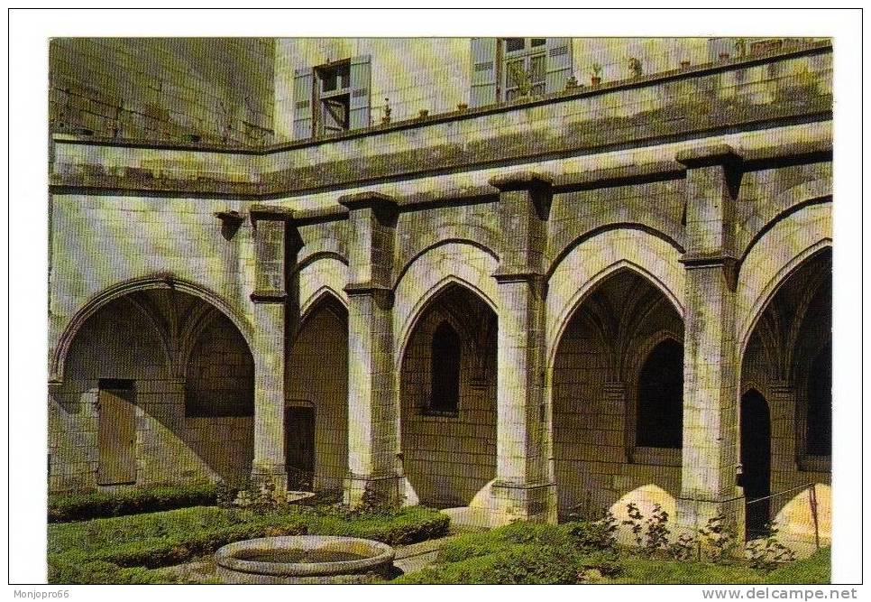 CPM De Brantome   La Galerie Du Cloître - Brantome