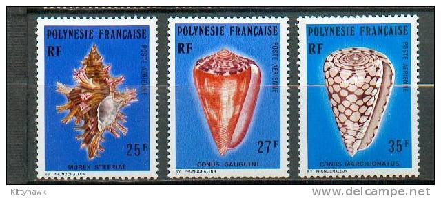 Poly 197 - YT PA 114 à 116  * Charnieres Complètes - Unused Stamps