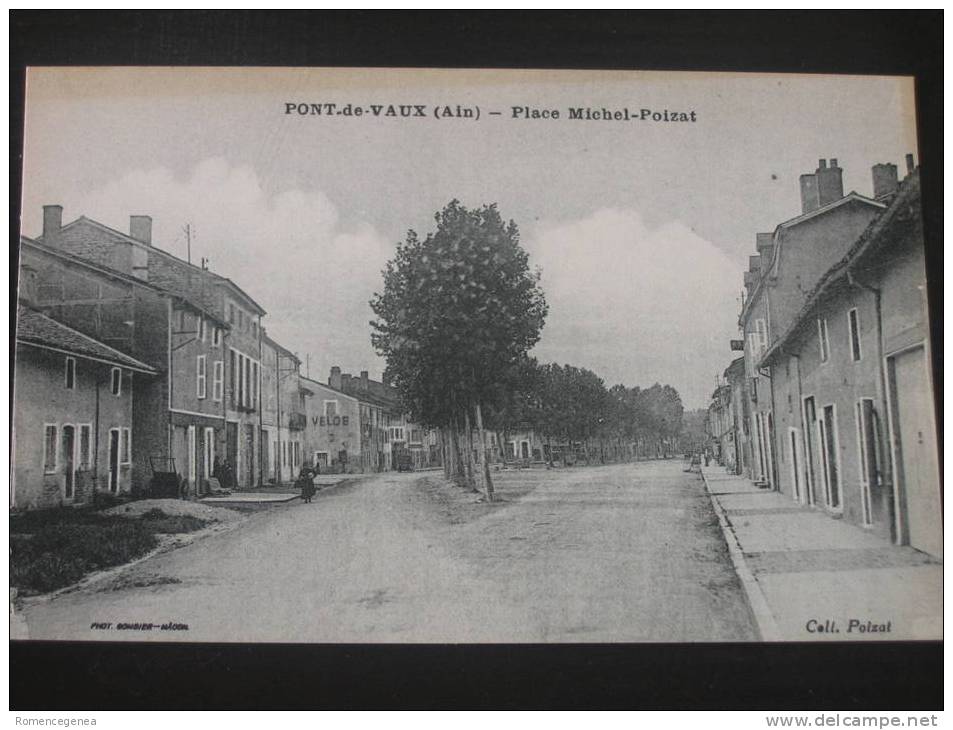 PONT-DE-VAUX - Place Michel-Poizat - Petite Animation - Non Voyagée - Excellent état - Pont-de-Vaux