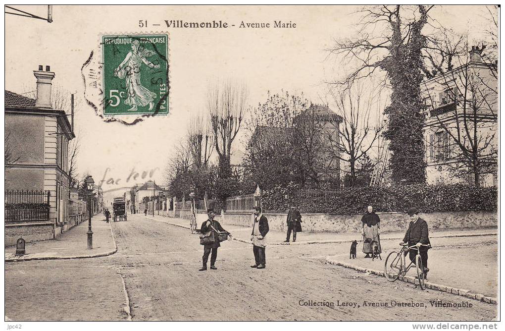 Villeblomble  Avenue Mairie - Villemomble