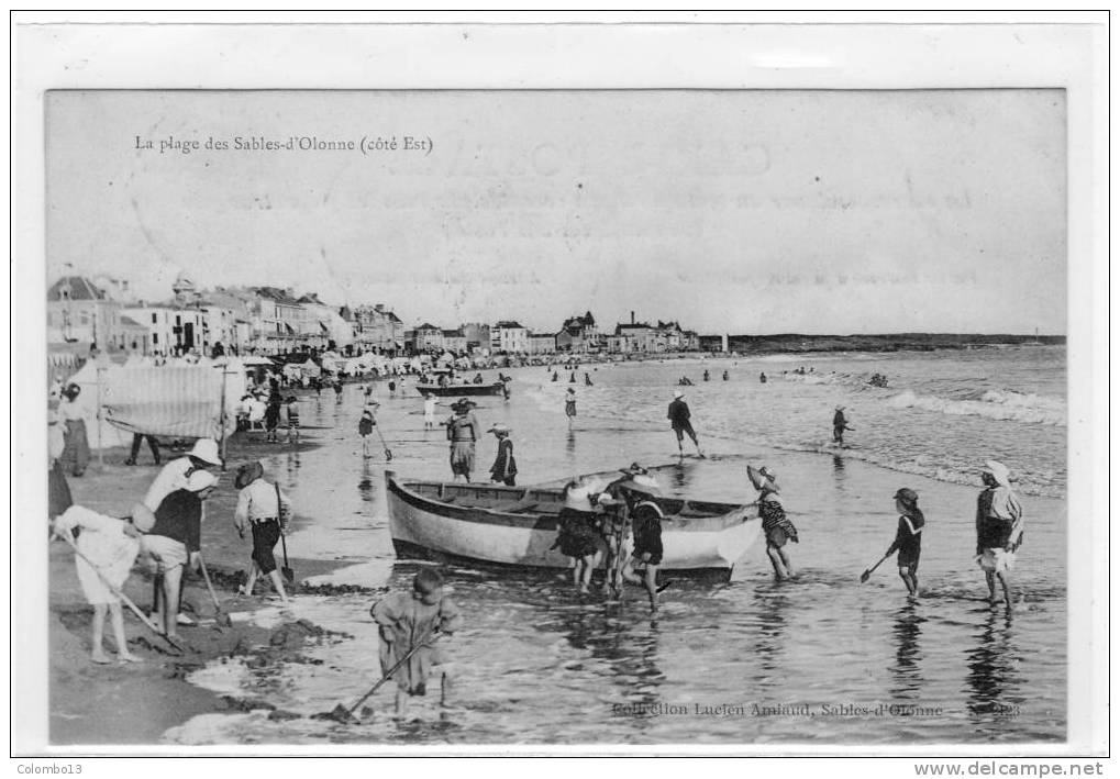 85 LA PLAGE DES SABLES D'OLONNE COTE EST ANIMATIONS ENFANT BARQUE - Sables D'Olonne