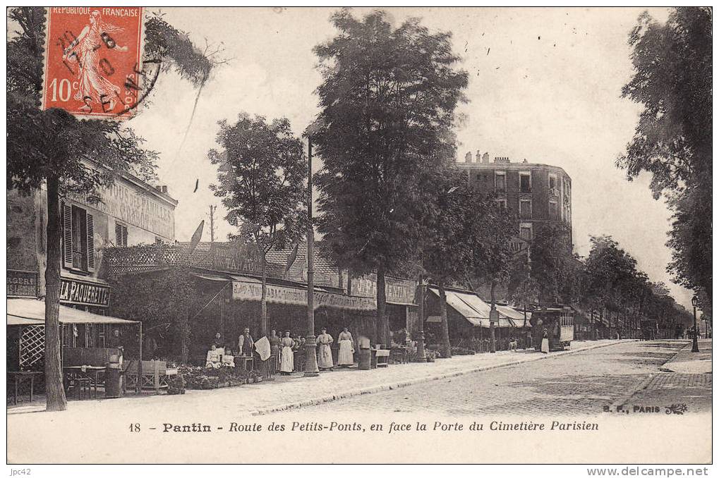 Pantin- Route Des Petits-Ponts, En Face La Porte Du Cimetière Parisien - Pantin