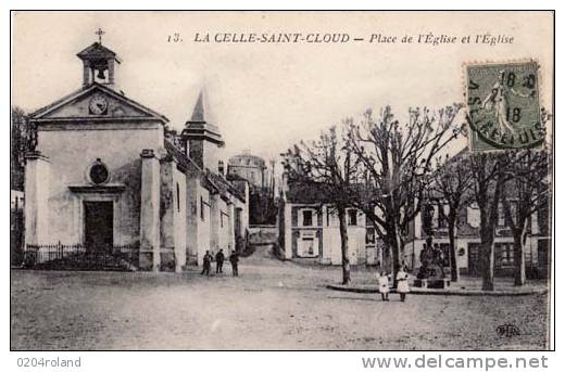 La Celle St Cloud - Place De L' Eglise Et L' Eglise - La Celle Saint Cloud